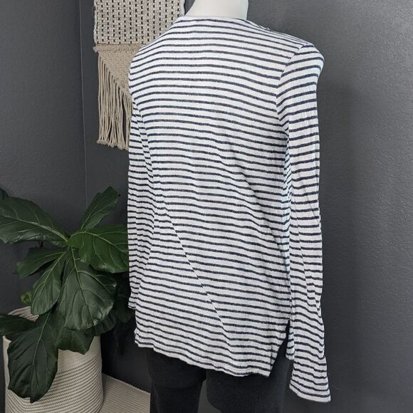 ⭐ Caslon Striped Long Sleeve Shirt - Picture 4 of 6